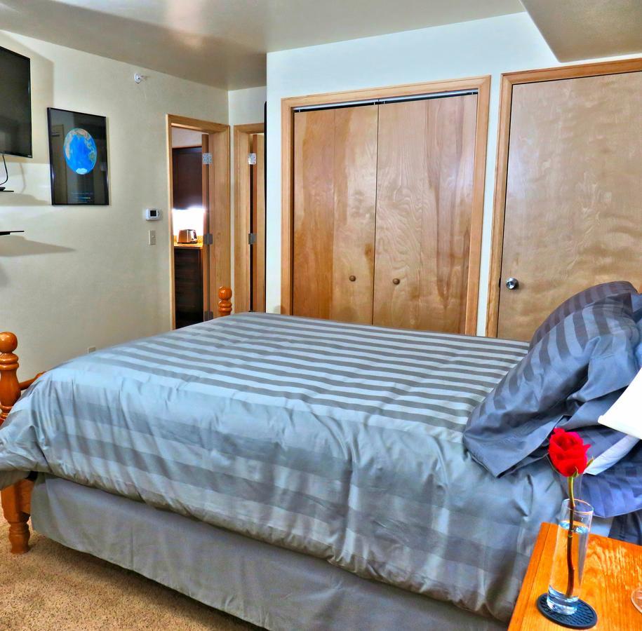Mein Haus Bed & Breakfast Avon Exterior foto