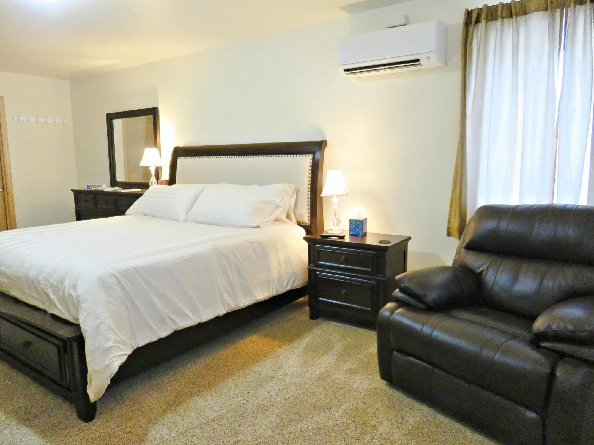 Mein Haus Bed & Breakfast Avon Exterior foto