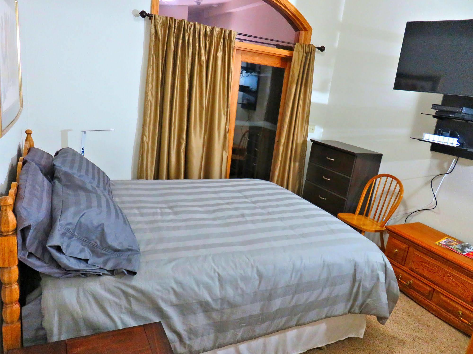 Mein Haus Bed & Breakfast Avon Exterior foto